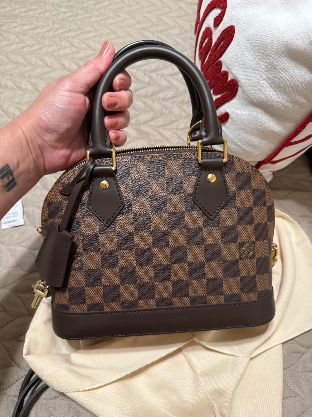 LOUIS VUITTON ALMA BB DAMIER EBENE